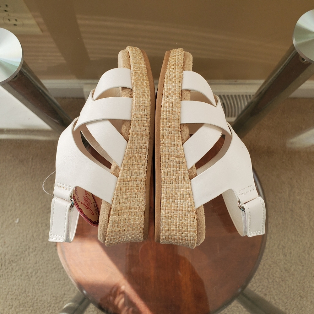 Summer sandals - Picture 2 of 5